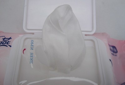 批發(fā)佳燕80片加蓋無香嬰兒濕巾 蘭溪市蘭馨日用品廠產(chǎn)品詳解